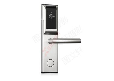 Cina Kartu RFID Silver Hotel Kunci Pintu Dengan Baterai 4pcs LR6 (AA) Dioperasikan pemasok